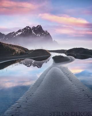 sh016-vd2_glowing_vestrahorn_web_1.jpg